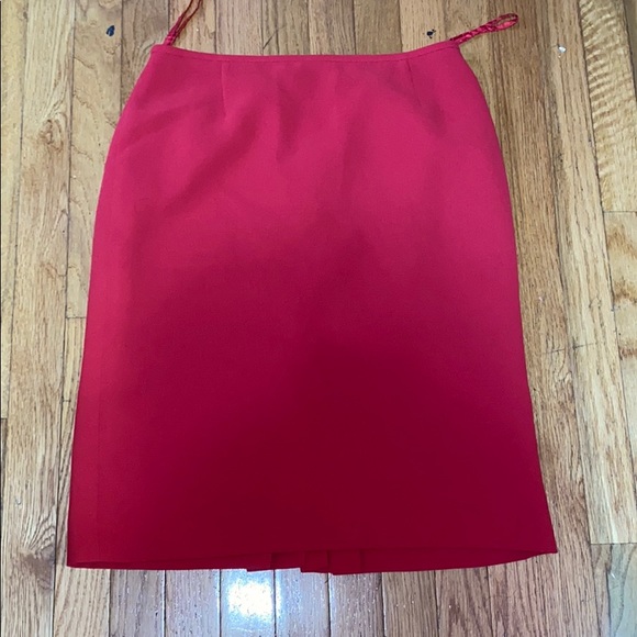 Tahari Red Skirt Suit in Great Condition - Picture 2 of 4